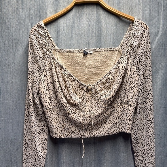 American Eagle Long Sleeve Leopard Print crop top size XL - Picture 3 of 6